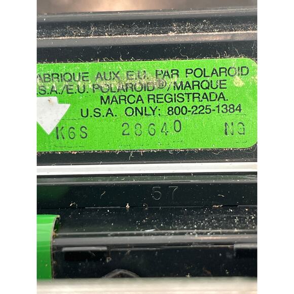 Vintage Polaroid Rainbow OneStep 600 Instant film camera - Picture 9 of 9